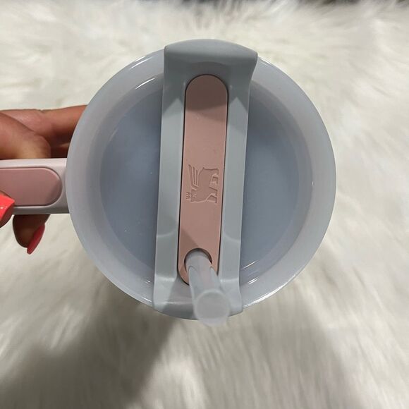 NWT Stanley Flowstate Adventure Quencher H2.0 Travel Tumbler 40 Oz Rose Quartz - Picture 6 of 7